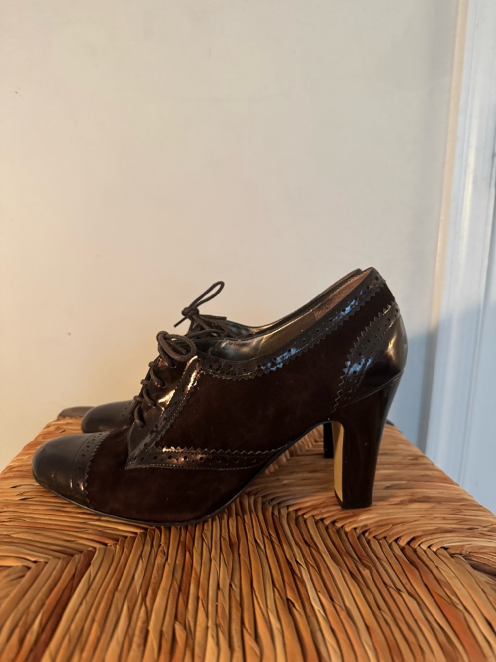 Enzo Angiolini Dark Brown Lace-Up High Heel Oxfords size 9.5
